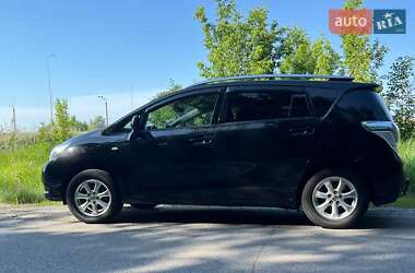 Минивэн Toyota Verso 2011 в 