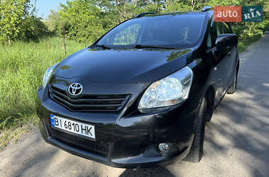 Минивэн Toyota Verso 2011 в Полтаве