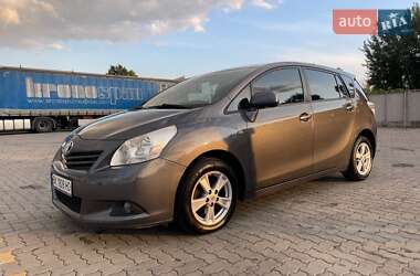 Минивэн Toyota Verso 2009 в Сарнах