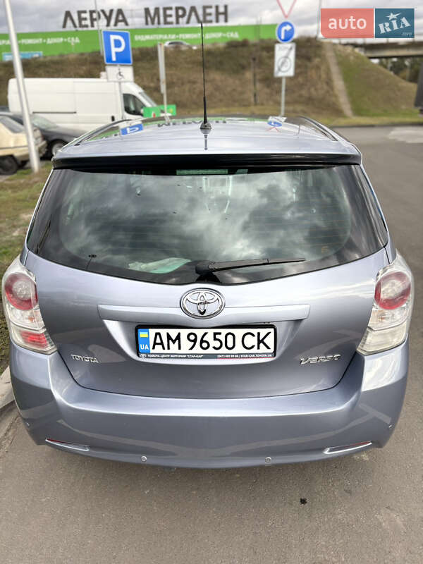 Мінівен Toyota Verso 2011 в Києві