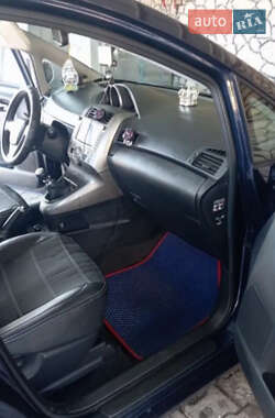 Минивэн Toyota Verso 2009 в 