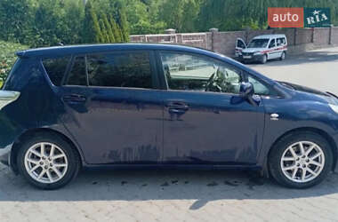 Минивэн Toyota Verso 2009 в 