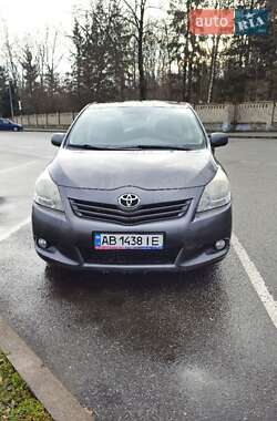 Минивэн Toyota Verso 2012 в Виннице