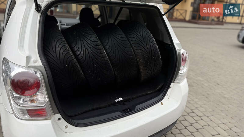 Мінівен Toyota Verso 2014 в Луцьку