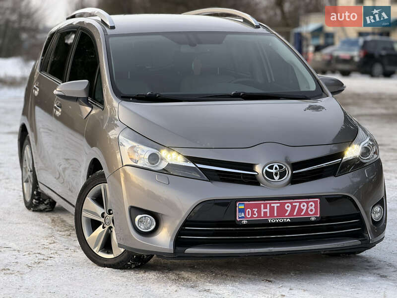 Минивэн Toyota Verso 2014 в Луцке фото 18 Минивэн Toyota Verso 2014 в Луцке