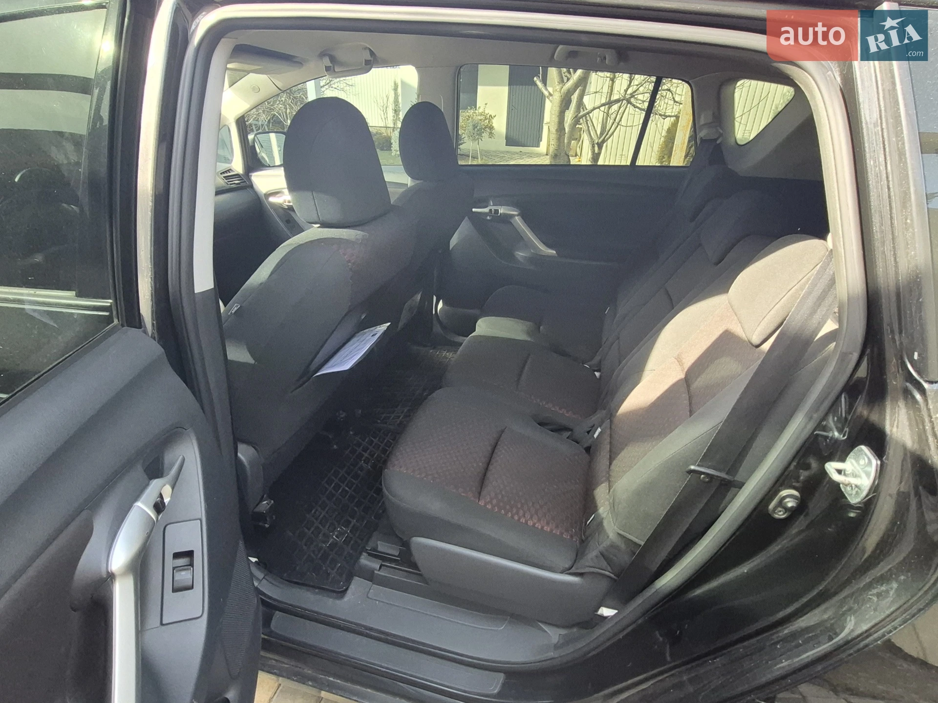 2011 Toyota Verso - мініатюра 9