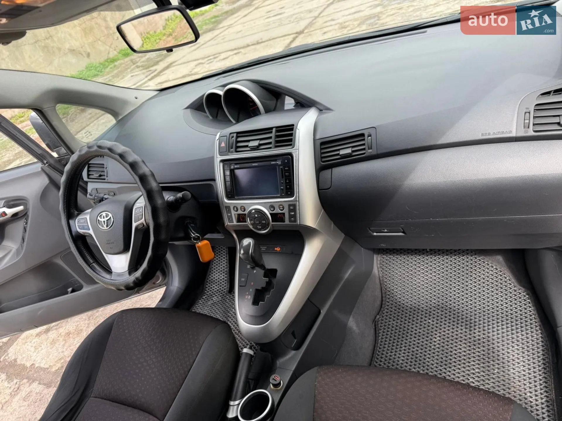 2010 Toyota Verso - мініатюра 5