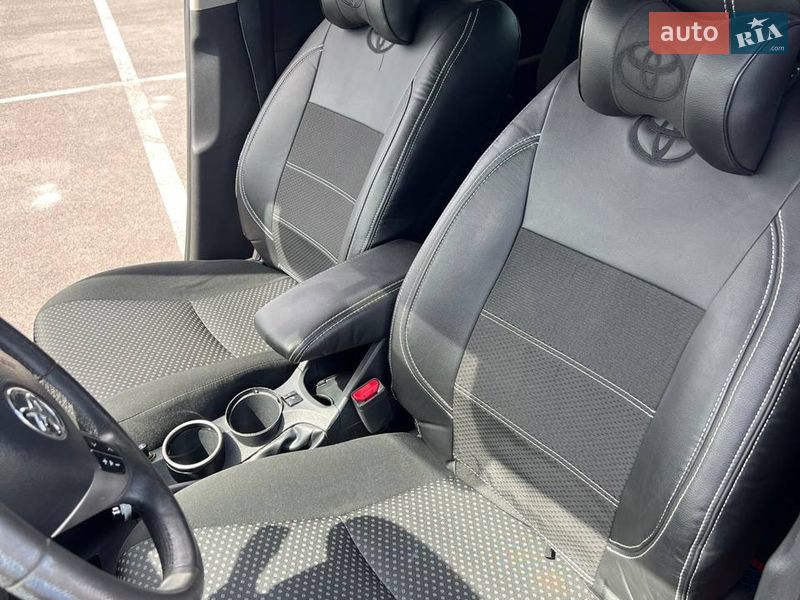 Минивэн Toyota Verso 2009 в Львове