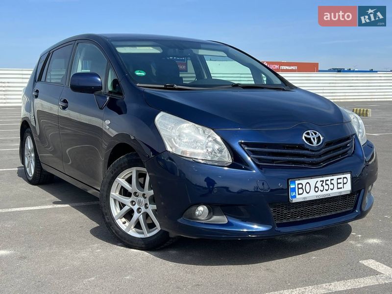 Минивэн Toyota Verso 2009 в Львове