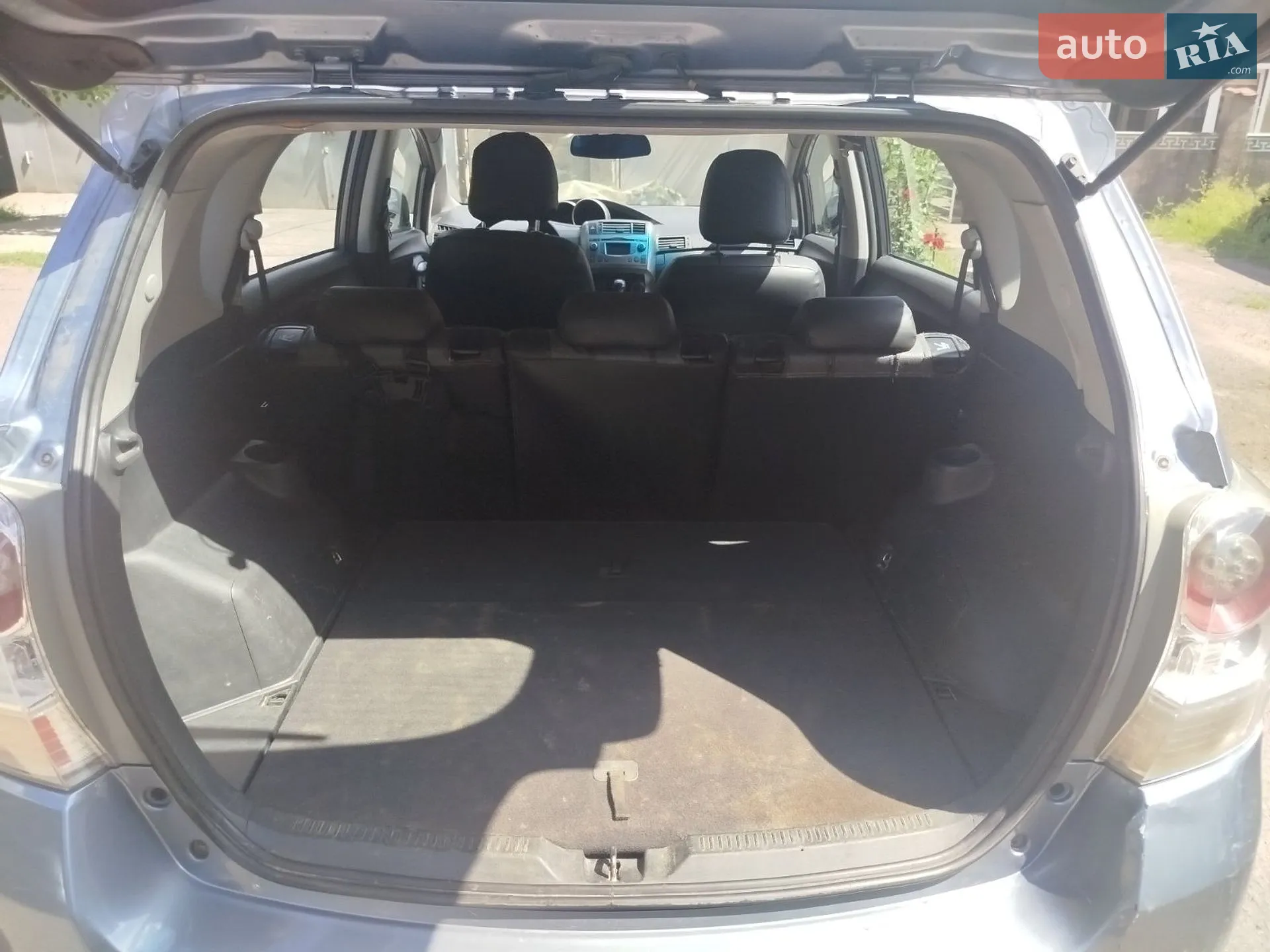 2010 Toyota Verso - мініатюра 6