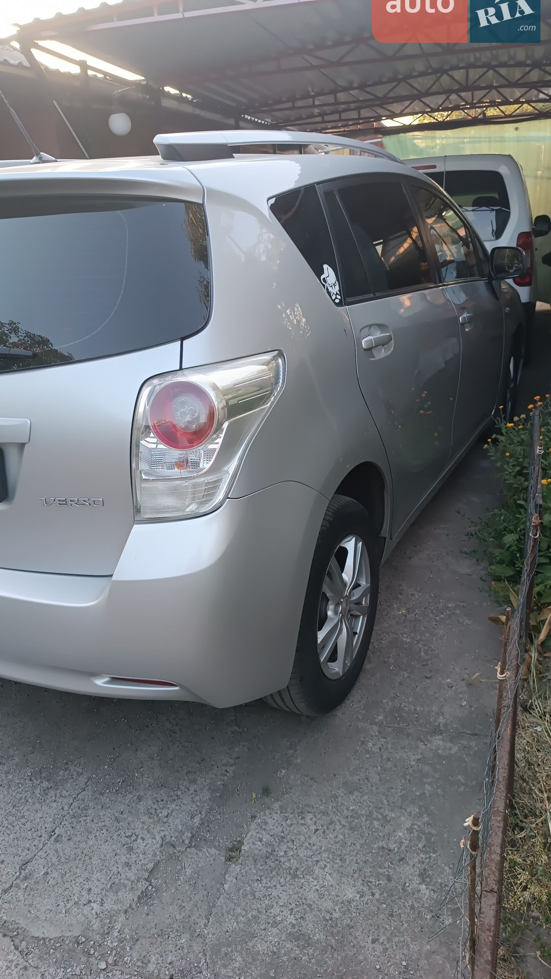 Toyota Verso 2011 VIN NMTDD26R70R057198 фото оголошення 3 з 5