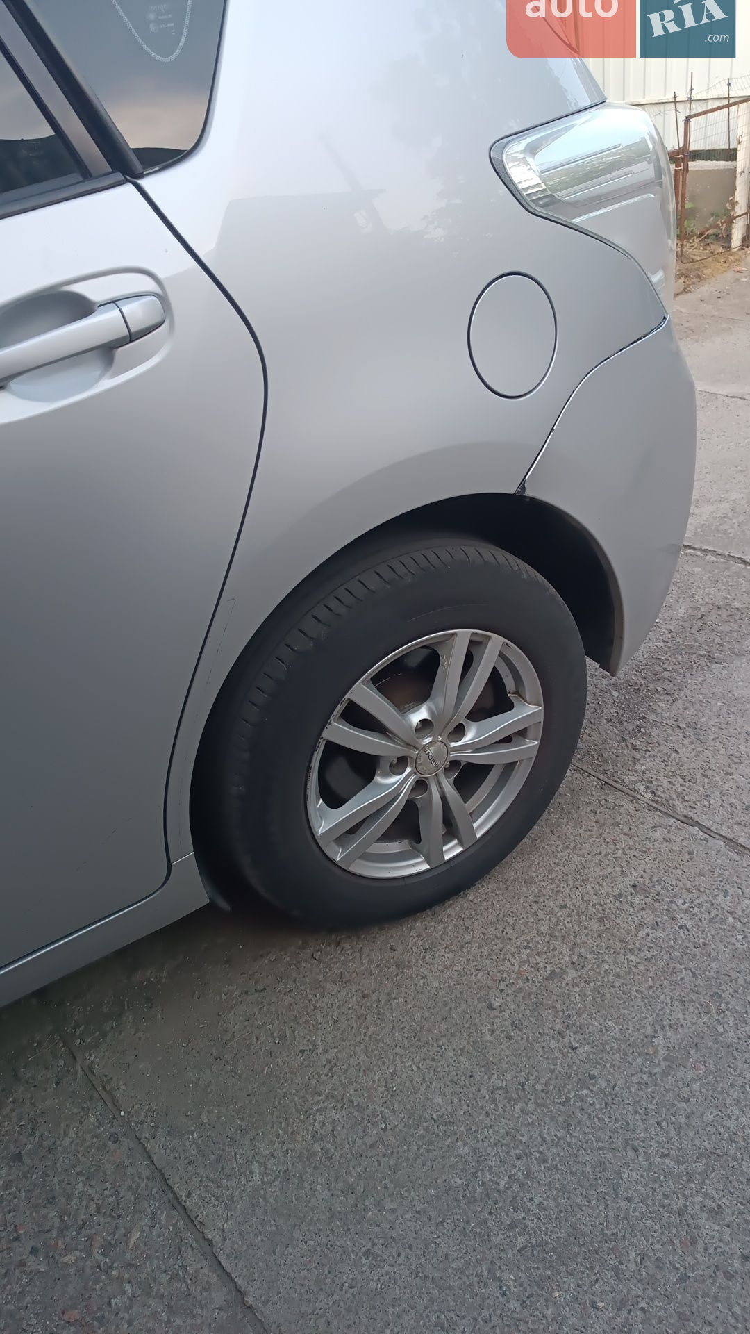Toyota Verso 2011 VIN NMTDD26R70R057198 фото оголошення 4 з 5