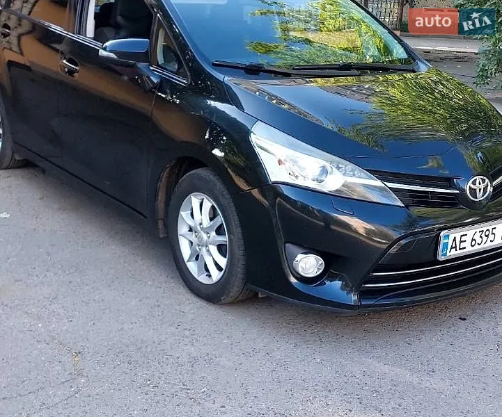 Toyota Verso 2015