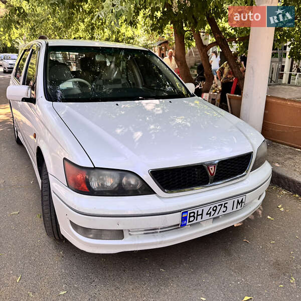 Універсал Toyota Vista 1999 в Одесі
