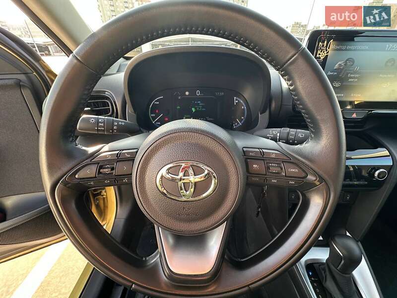 Внедорожник / Кроссовер Toyota Yaris Cross 2023 в Киеве