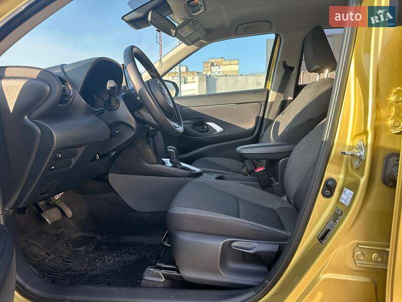 Внедорожник / Кроссовер Toyota Yaris Cross 2023 в Киеве