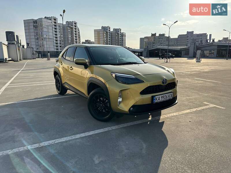 Внедорожник / Кроссовер Toyota Yaris Cross 2023 в Киеве