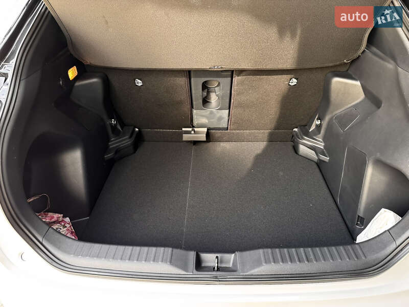 Внедорожник / Кроссовер Toyota Yaris Cross 2024 в Полтаве