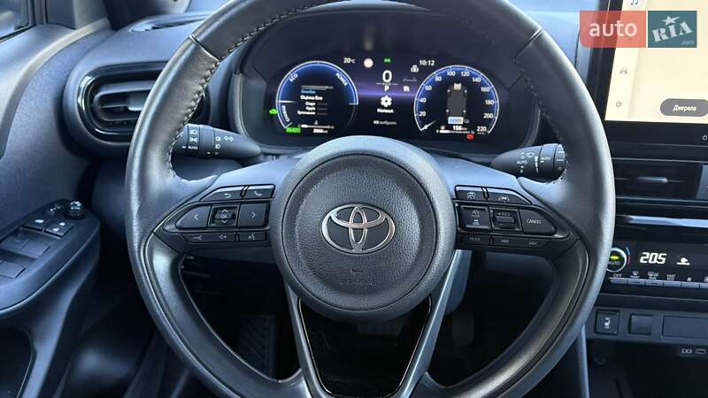 Позашляховик / Кросовер Toyota Yaris Cross 2024 в Києві