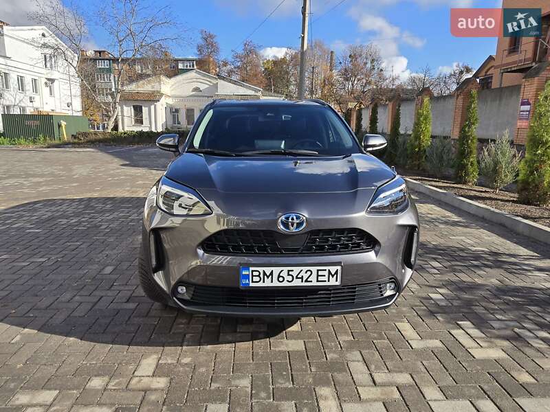 Внедорожник / Кроссовер Toyota Yaris Cross 2023 в Ромнах