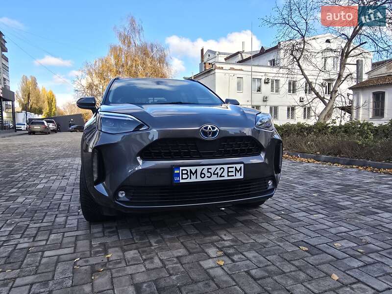 Внедорожник / Кроссовер Toyota Yaris Cross 2023 в Ромнах