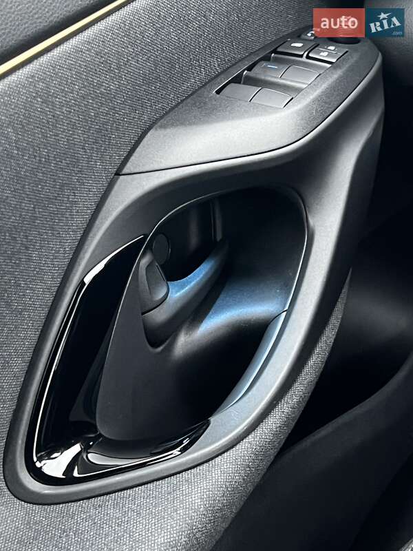 Внедорожник / Кроссовер Toyota Yaris Cross 2021 в Киеве фото 61 Внедорожник / Кроссовер Toyota Yaris Cross 2021 в Киеве