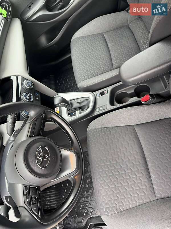 Позашляховик / Кросовер Toyota Yaris Cross 2022 в Ужгороді фото 5 Позашляховик / Кросовер Toyota Yaris Cross 2022 в Ужгороді