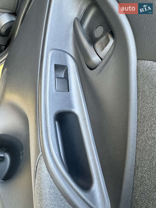 Внедорожник / Кроссовер Toyota Yaris Cross 2021 в Киеве