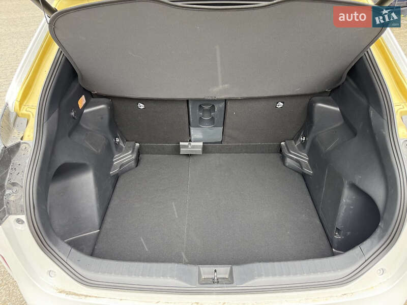 Внедорожник / Кроссовер Toyota Yaris Cross 2024 в Одессе