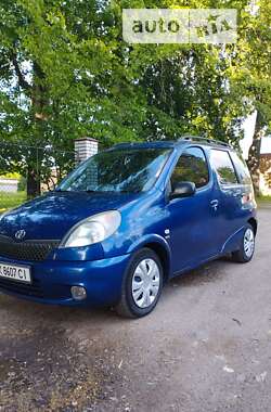 Минивэн Toyota Yaris Verso 2001 в Казатине