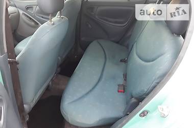 Хэтчбек Toyota Yaris 2001 в Дрогобыче