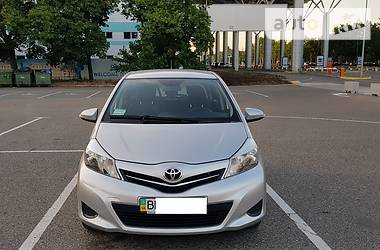 Хэтчбек Toyota Yaris 2012 в Одессе