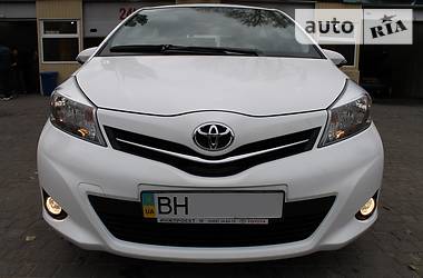 Хэтчбек Toyota Yaris 2012 в Одессе