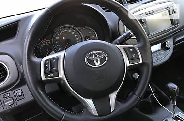 Хэтчбек Toyota Yaris 2013 в Одессе