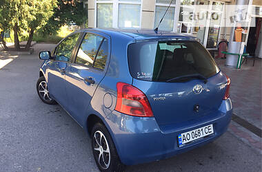 Хэтчбек Toyota Yaris 2007 в Хусте