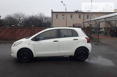 Хэтчбек Toyota Yaris 2008 в Ровно