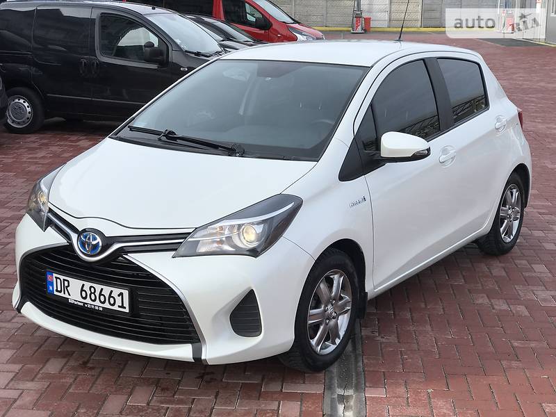 Хетчбек Toyota Yaris 2014 в Рівному