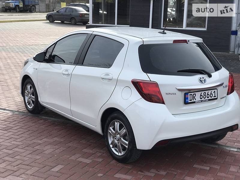 Хетчбек Toyota Yaris 2014 в Рівному
