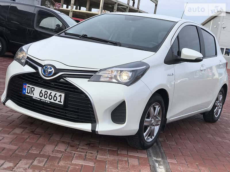 Хетчбек Toyota Yaris 2014 в Рівному