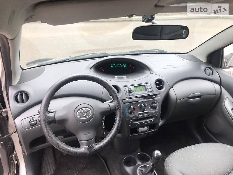 Хетчбек Toyota Yaris 2003 в Звягелі фото 11 Хетчбек Toyota Yaris 2003 в Звягелі