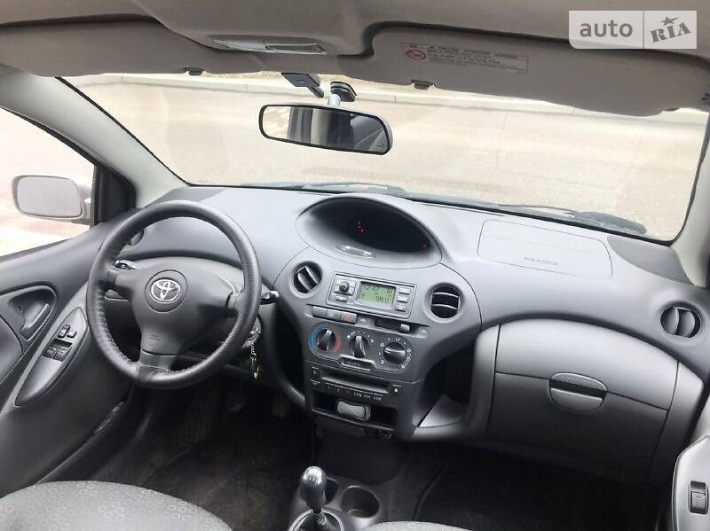 Хетчбек Toyota Yaris 2003 в Звягелі фото 12 Хетчбек Toyota Yaris 2003 в Звягелі