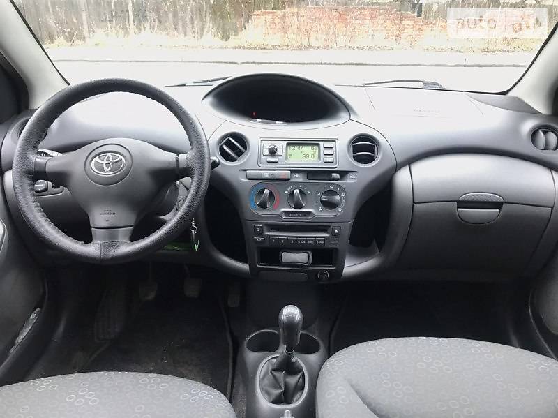 Хетчбек Toyota Yaris 2003 в Звягелі фото 13 Хетчбек Toyota Yaris 2003 в Звягелі