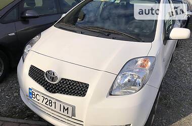 Хетчбек Toyota Yaris 2007 в 
