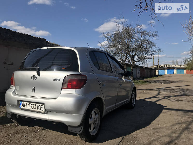 Хетчбек Toyota Yaris 2001 в Краматорську