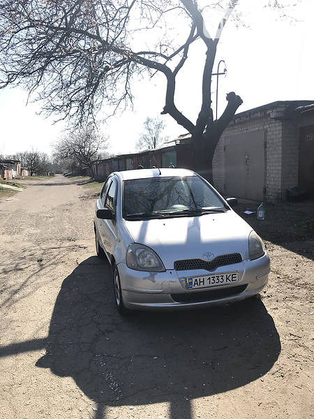 Хетчбек Toyota Yaris 2001 в Краматорську
