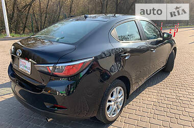 Седан Toyota Yaris 2018 в 