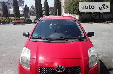 Хетчбек Toyota Yaris 2008 в  фото 20 Хетчбек Toyota Yaris 2008 в