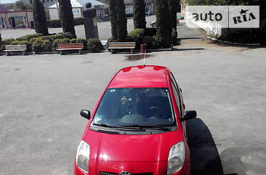 Хетчбек Toyota Yaris 2008 в  фото 28 Хетчбек Toyota Yaris 2008 в