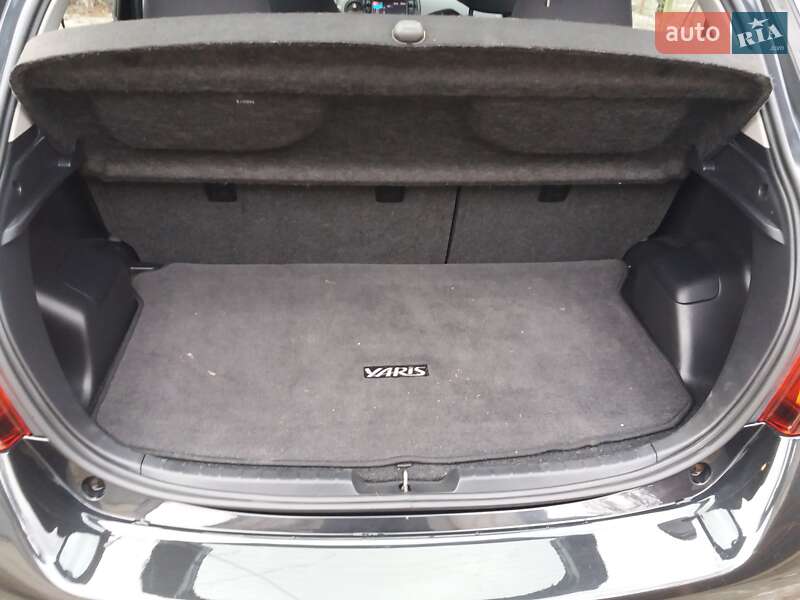 Хетчбек Toyota Yaris 2017 в Запоріжжі