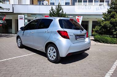 Хэтчбек Toyota Yaris 2014 в Ужгороде